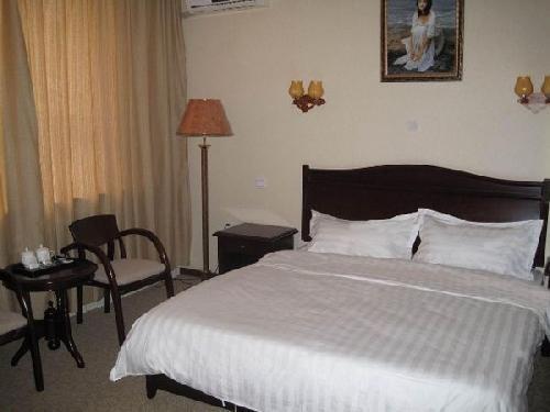 Hotel Dharam Villa Kālka Dış mekan fotoğraf