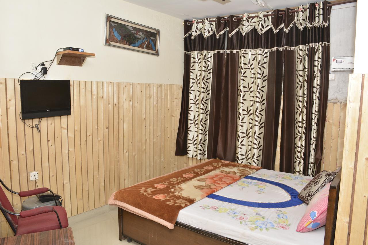 Hotel Dharam Villa Kālka Dış mekan fotoğraf